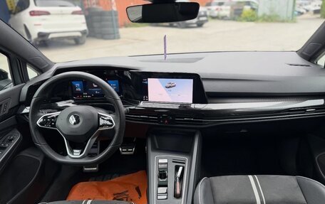 Volkswagen Golf VIII, 2023 год, 1 920 000 рублей, 9 фотография