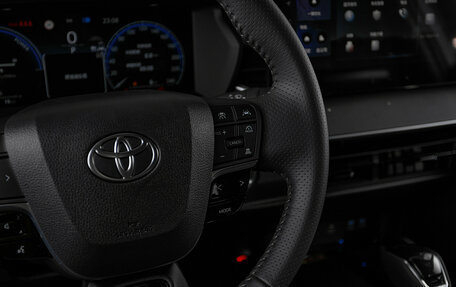 Toyota Camry, 2026 год, 4 300 000 рублей, 16 фотография