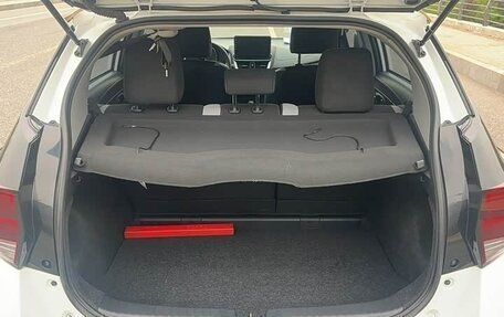 Toyota Yaris XP150 рестайлинг, 2022 год, 1 450 000 рублей, 8 фотография