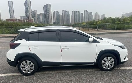 Toyota Yaris XP150 рестайлинг, 2022 год, 1 450 000 рублей, 10 фотография
