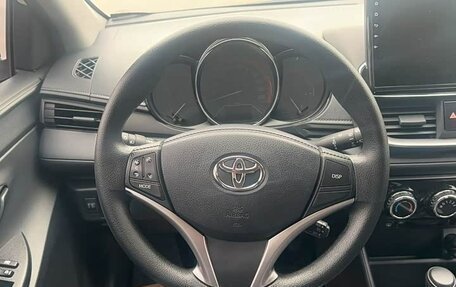 Toyota Yaris XP150 рестайлинг, 2022 год, 1 450 000 рублей, 14 фотография