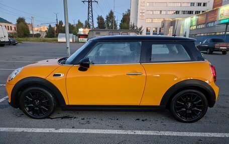 MINI Hatch, 2017 год, 1 670 000 рублей, 2 фотография