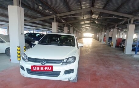Volkswagen Touareg III, 2011 год, 1 540 000 рублей, 9 фотография