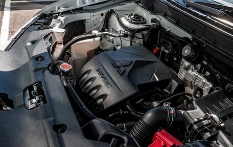 Mitsubishi ASX I рестайлинг, 2012 год, 1 000 000 рублей, 21 фотография