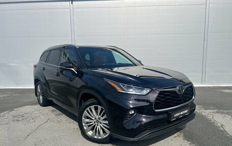 Toyota Highlander, 2021 год, 4 474 000 рублей, 3 фотография