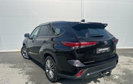 Toyota Highlander, 2021 год, 4 474 000 рублей, 6 фотография