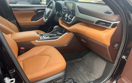 Toyota Highlander, 2021 год, 4 474 000 рублей, 12 фотография