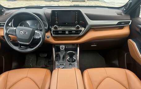 Toyota Highlander, 2021 год, 4 474 000 рублей, 10 фотография