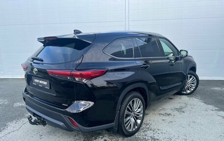 Toyota Highlander, 2021 год, 4 474 000 рублей, 8 фотография