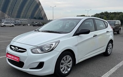 Hyundai Solaris II рестайлинг, 2014 год, 900 000 рублей, 1 фотография