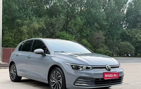 Volkswagen Golf VIII, 2022 год, 1 850 000 рублей, 1 фотография
