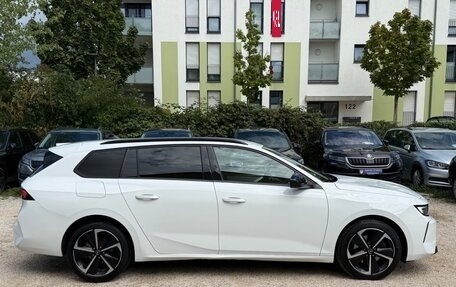 Opel Astra, 2023 год, 2 308 000 рублей, 3 фотография