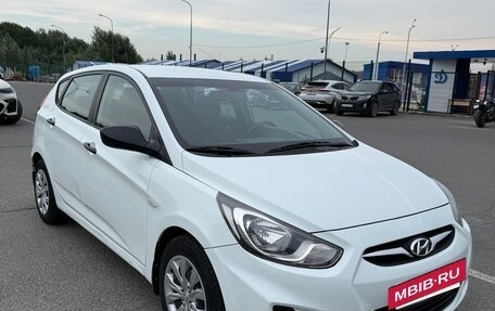 Hyundai Solaris II рестайлинг, 2014 год, 900 000 рублей, 3 фотография