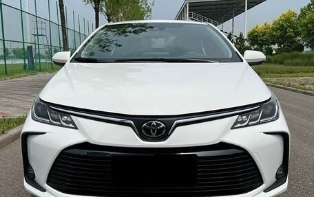 Toyota Corolla, 2022 год, 1 550 000 рублей, 2 фотография
