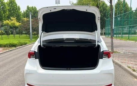 Toyota Corolla, 2022 год, 1 550 000 рублей, 5 фотография