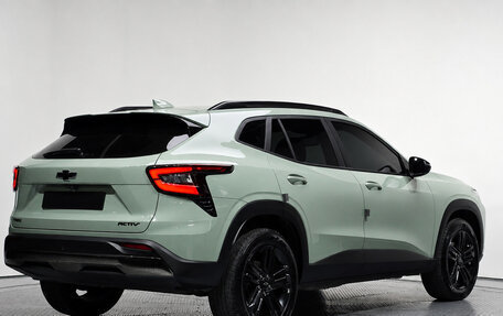 Chevrolet Trax, 2023 год, 1 863 000 рублей, 2 фотография