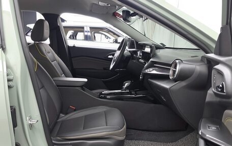 Chevrolet Trax, 2023 год, 1 863 000 рублей, 18 фотография