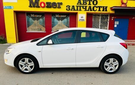 Opel Astra J, 2011 год, 637 000 рублей, 7 фотография