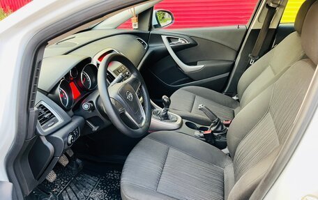 Opel Astra J, 2011 год, 637 000 рублей, 11 фотография