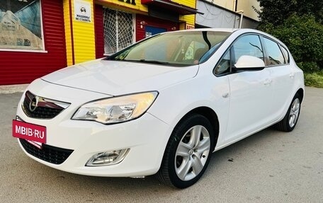 Opel Astra J, 2011 год, 637 000 рублей, 9 фотография