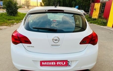 Opel Astra J, 2011 год, 637 000 рублей, 5 фотография