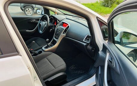 Opel Astra J, 2011 год, 637 000 рублей, 14 фотография