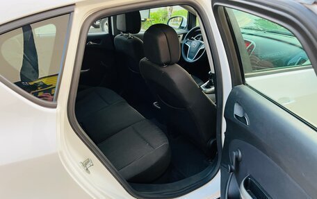 Opel Astra J, 2011 год, 637 000 рублей, 13 фотография