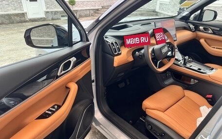 Geely Atlas, 2025 год, 2 900 000 рублей, 10 фотография