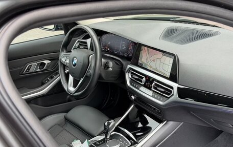 BMW 3 серия, 2022 год, 3 190 000 рублей, 14 фотография