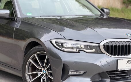 BMW 3 серия, 2022 год, 3 190 000 рублей, 9 фотография