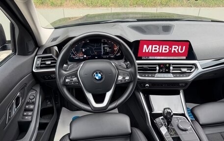BMW 3 серия, 2022 год, 3 190 000 рублей, 15 фотография