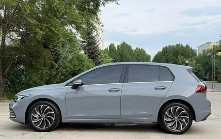 Volkswagen Golf VIII, 2022 год, 1 850 000 рублей, 6 фотография