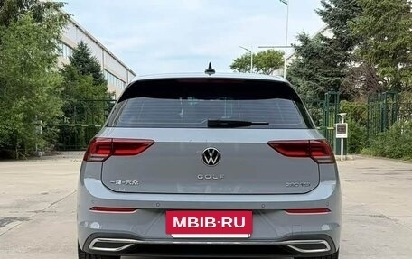 Volkswagen Golf VIII, 2022 год, 1 850 000 рублей, 7 фотография
