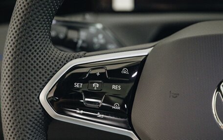 Volkswagen Tiguan, 2026 год, 5 350 000 рублей, 27 фотография