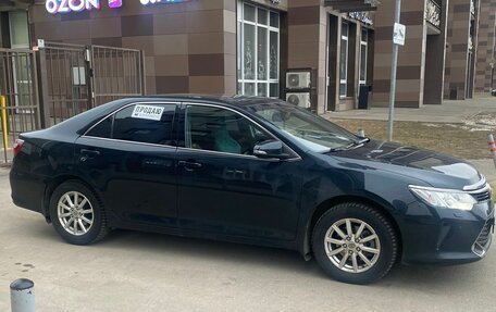 Toyota Camry, 2015 год, 2 200 000 рублей, 5 фотография