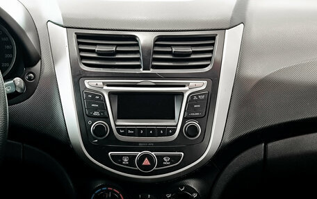 Hyundai Solaris II рестайлинг, 2013 год, 650 000 рублей, 19 фотография