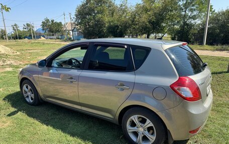 KIA cee'd I рестайлинг, 2010 год, 650 000 рублей, 6 фотография