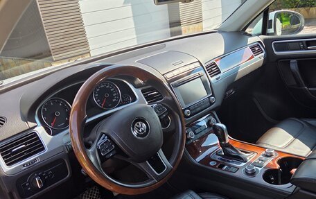 Volkswagen Touareg III, 2015 год, 3 000 000 рублей, 8 фотография