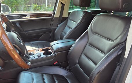 Volkswagen Touareg III, 2015 год, 3 000 000 рублей, 6 фотография