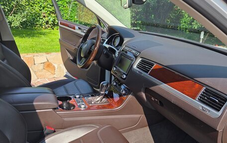 Volkswagen Touareg III, 2015 год, 3 000 000 рублей, 10 фотография