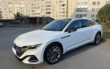 Volkswagen Passat CC, 2021 год, 4 300 000 рублей, 4 фотография