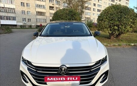 Volkswagen Passat CC, 2021 год, 4 300 000 рублей, 6 фотография