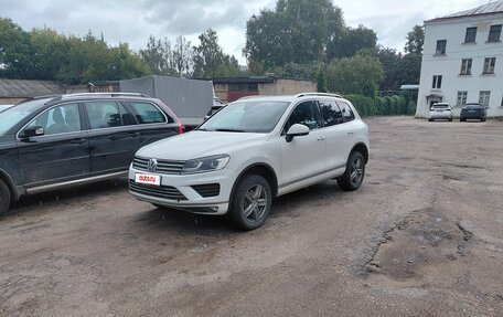 Volkswagen Touareg III, 2015 год, 2 400 000 рублей, 4 фотография