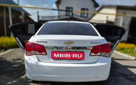 Chevrolet Cruze II, 2012 год, 850 000 рублей, 3 фотография