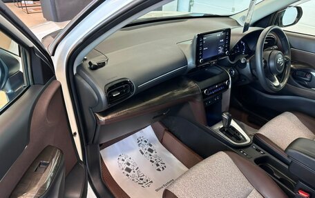 Toyota Yaris Cross, 2020 год, 2 299 999 рублей, 12 фотография