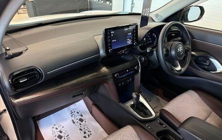 Toyota Yaris Cross, 2020 год, 2 299 999 рублей, 13 фотография