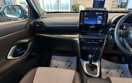 Toyota Yaris Cross, 2020 год, 2 299 999 рублей, 14 фотография