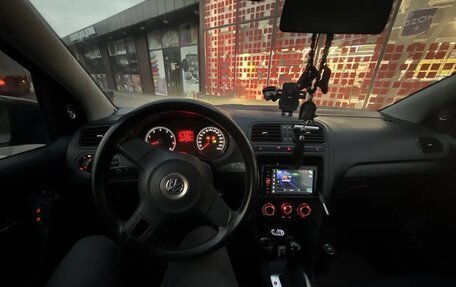 Volkswagen Polo VI (EU Market), 2011 год, 530 000 рублей, 3 фотография