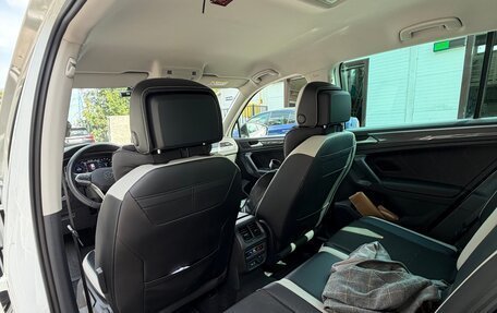 Volkswagen Tiguan II, 2021 год, 3 050 000 рублей, 9 фотография