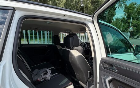 Volkswagen Tiguan II, 2021 год, 3 050 000 рублей, 10 фотография
